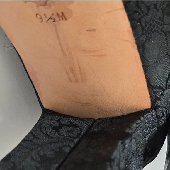 Ann Marino Black Jacquard Block Heel Pumps – Women’s 9.5M - Picture 10 of 10